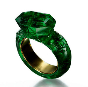 34 Emerald Ring