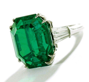 16.93cts Emerald Ring HARRY WINSTON